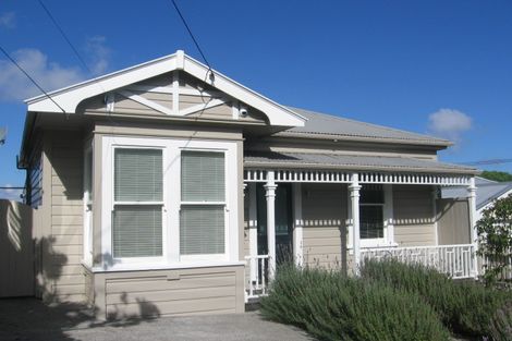 Photo of property in 55 Mitchell Street, Brooklyn, Wellington, 6021