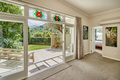 Photo of property in 7 Spencer Street, Crofton Downs, Wellington, 6035