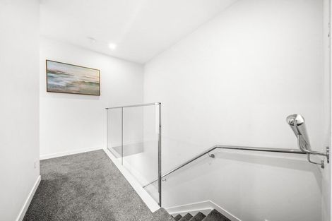 Photo of property in 33c Saint Peters Street, Northcote, Auckland, 0627
