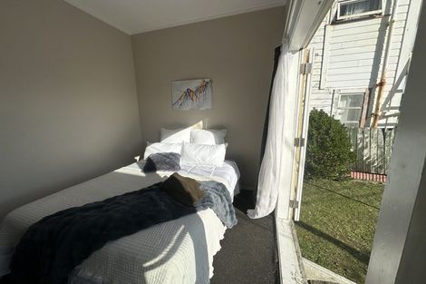 Photo of property in 7-7a Vogel Street, Mount Victoria, Wellington, 6011