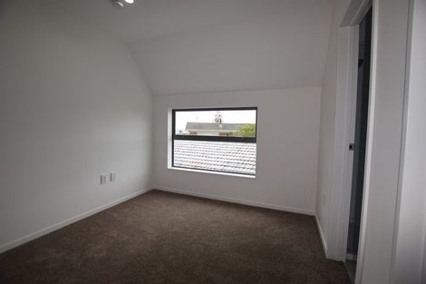 Photo of property in 62 Royal Road, Massey, Auckland, 0614