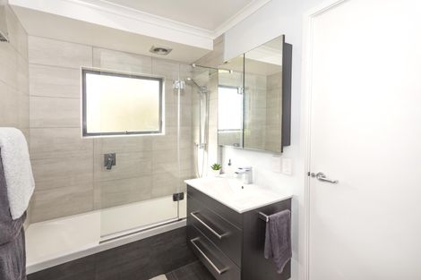 Photo of property in 32a Puriri Road, Pukekohe, 2120