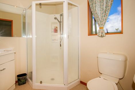 Photo of property in 37 Kew Road, Westport, 7825