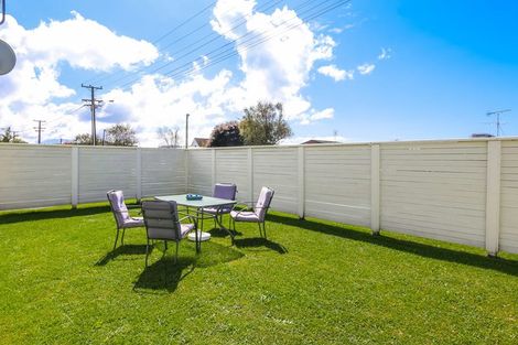 Photo of property in 1/46 Hatton Road, Orewa, 0931