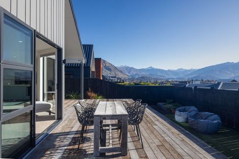 Photo of property in 71 Farrant Drive, Wanaka, 9305