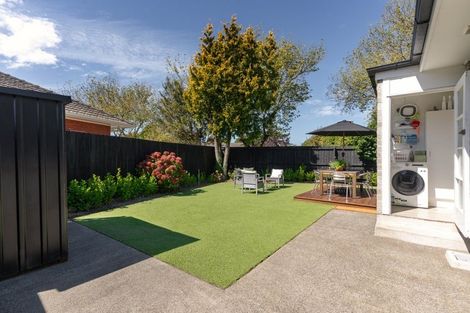 Photo of property in 4 Wadeley Road, Ilam, Christchurch, 8041