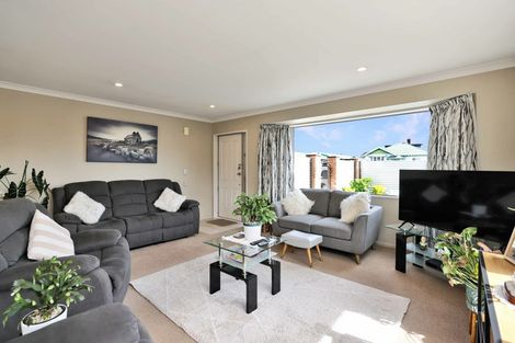 Photo of property in 21 Cox Street, Ashburton, 7700
