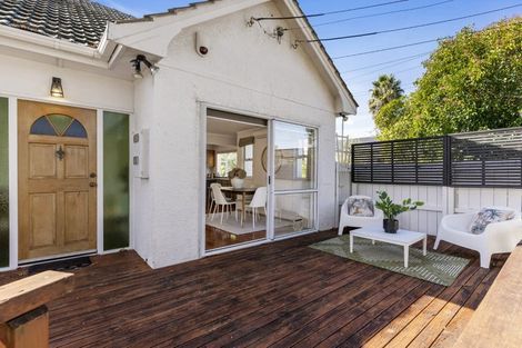 Photo of property in 1/43 Rimu Street, New Lynn, Auckland, 0600