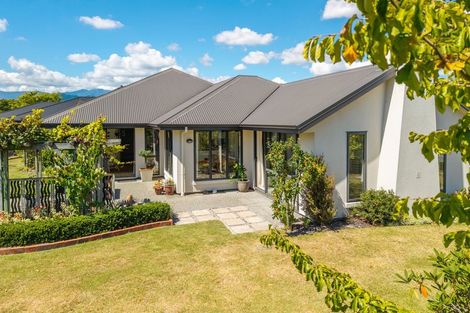Photo of property in 38 Hollybush Drive, Brightwater, 7022