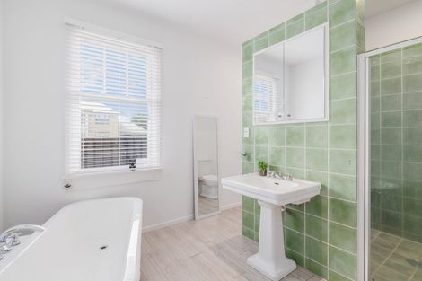 Photo of property in 2/35 Rutland Street, St Albans, Christchurch, 8014