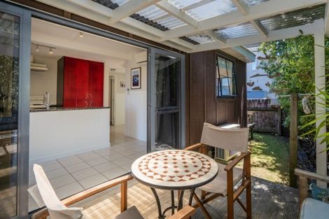 Photo of property in 5b Percival Road, Paraparaumu Beach, Paraparaumu, 5032