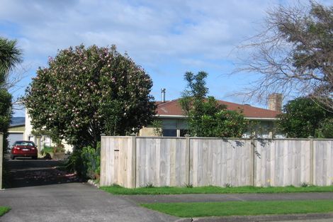Photo of property in 27 Sheffield Street, Awapuni, Palmerston North, 4412