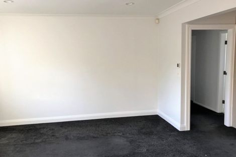 Photo of property in 118b Newlands Road, Newlands, Wellington, 6037