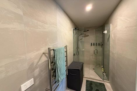 Photo of property in 4/7 Northlake Drive, Wanaka, 9305