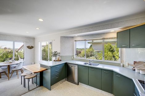 Photo of property in 76b Churchill Drive, Taradale, Napier, 4112