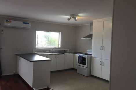 Photo of property in 103 Bruce Mclaren Road, Henderson, Auckland, 0612