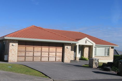 Photo of property in 11 Conacher Close, East Tamaki Heights, Auckland, 2016
