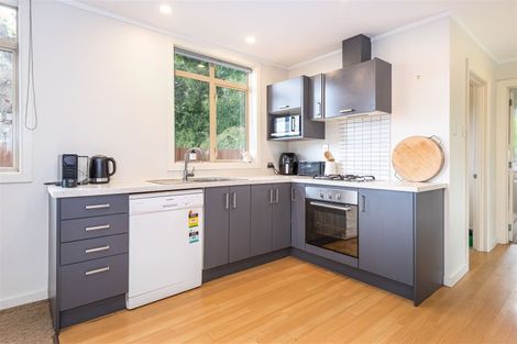 Photo of property in 24 Riverview Street, Beckenham, Christchurch, 8023