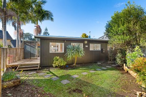 Photo of property in 107 Konini Road, Titirangi, Auckland, 0604