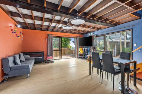 Photo of property in 5 Malters Place, Browns Bay, Auckland, 0630