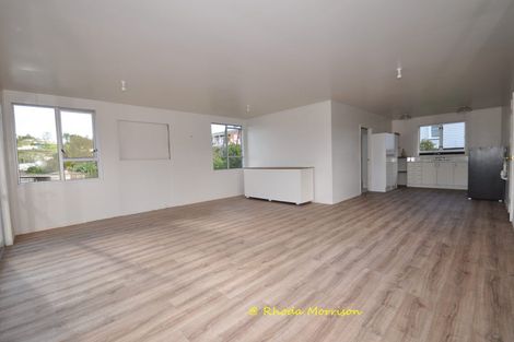 Photo of property in 8 Heaths Way, Pahi, Paparoa, 0571