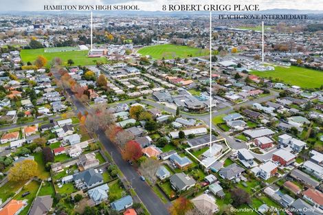 Photo of property in 8 Robert Grigg Place, Hamilton East, Hamilton, 3216