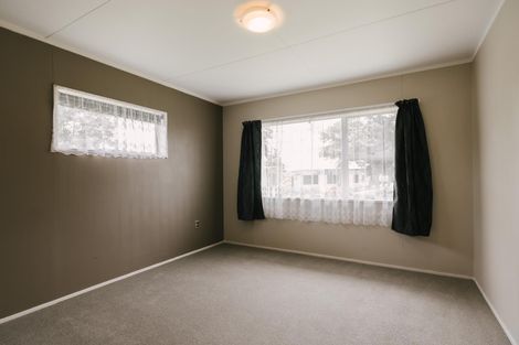 Photo of property in 57 Abraham Crescent, Milson, Palmerston North, 4414