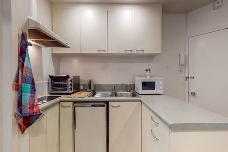 Photo of property in Capital Hill Apartments, 13/54u Hill Street, Thorndon, Wellington, 6011