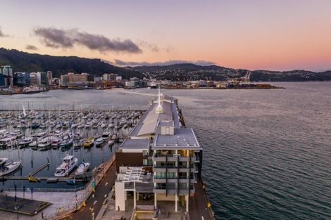 Photo of property in Clyde Quay Wharf, 8u5a Clyde Quay Wharf, Te Aro, Wellington, 6011