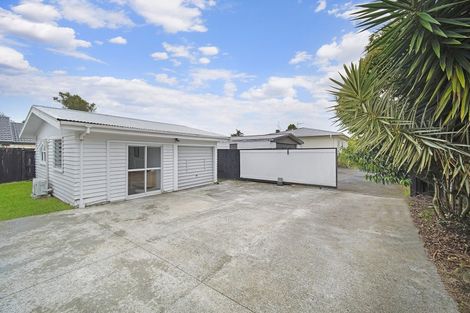 Photo of property in 2/450 Great South Road, Opaheke, Papakura, 2113