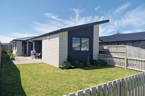 Photo of property in 11 Navy Lane, Papamoa, 3118