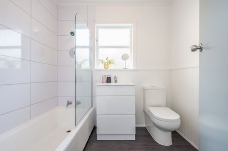 Photo of property in 15 Gardiner Grove, Wainuiomata, Lower Hutt, 5014