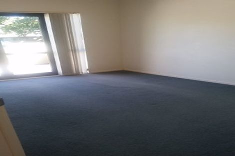 Photo of property in 12/3 Orwell Road, Greenhithe, Auckland, 0632