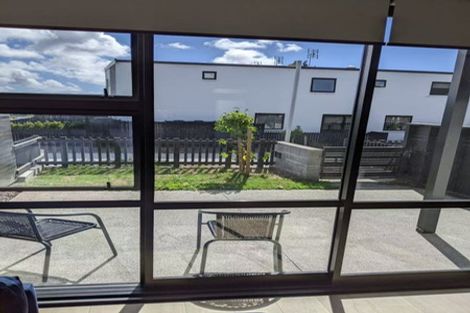 Photo of property in 34 Hobsonville Point Road, Hobsonville, Auckland, 0616