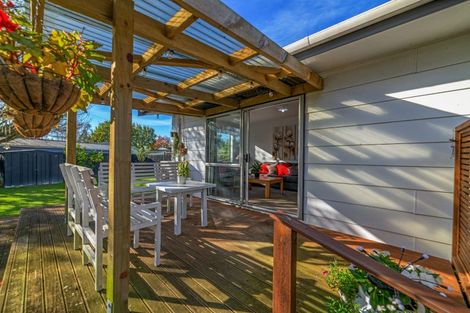 Photo of property in 10 Ashton Place, Highbury, Palmerston North, 4412