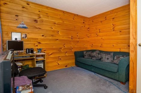 Photo of property in 46 Norana Road, Timberlea, Upper Hutt, 5018