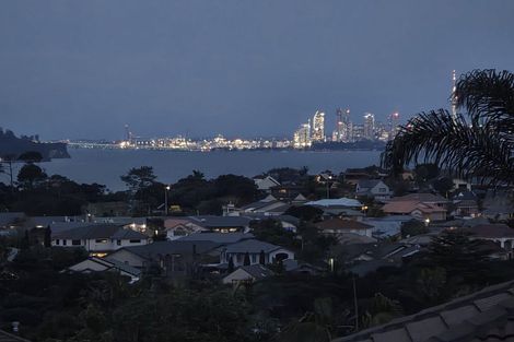 Photo of property in 12 Westergrove Place, West Harbour, Auckland, 0618