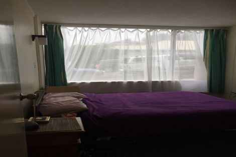 Photo of property in Beresford Apartments, 118u4 Russell Terrace, Berhampore, Wellington, 6023