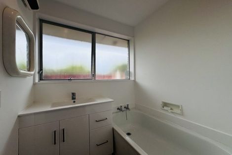 Photo of property in 2/290 Avonhead Road, Avonhead, Christchurch, 8042