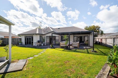 Photo of property in 7 Roderick Place, Rototuna, Hamilton, 3210