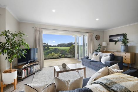 Photo of property in 167 Henwood Road, Paraite, New Plymouth, 4372