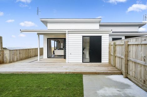 Photo of property in 18 Cathie Place, Karori, Wellington, 6012