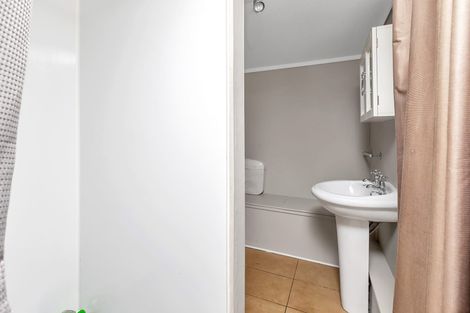 Photo of property in 21 George Point Road, Onerahi, Whangarei, 0110