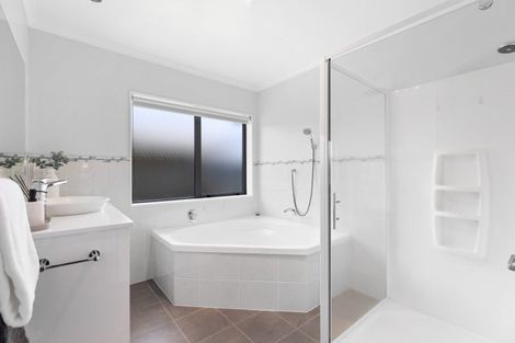 Photo of property in 21 Madison Street, Cambridge, 3434