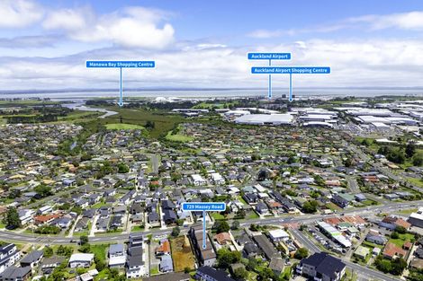 Photo of property in 729 Massey Road, Mangere, Auckland, 2022