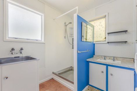 Photo of property in 3b Taranaki Street, Picton, 7220