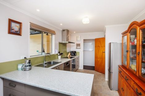 Photo of property in 10 Heatherlea Heights, Feilding, 4702