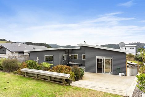 Photo of property in 13 Manatu Close, Whangamata, 3691