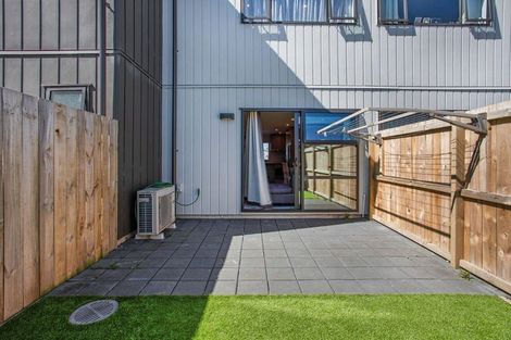 Photo of property in 21a Ventura Street, Mangere, Auckland, 2022