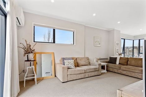 Photo of property in 162 Hobsonville Point Road, Hobsonville, Auckland, 0616